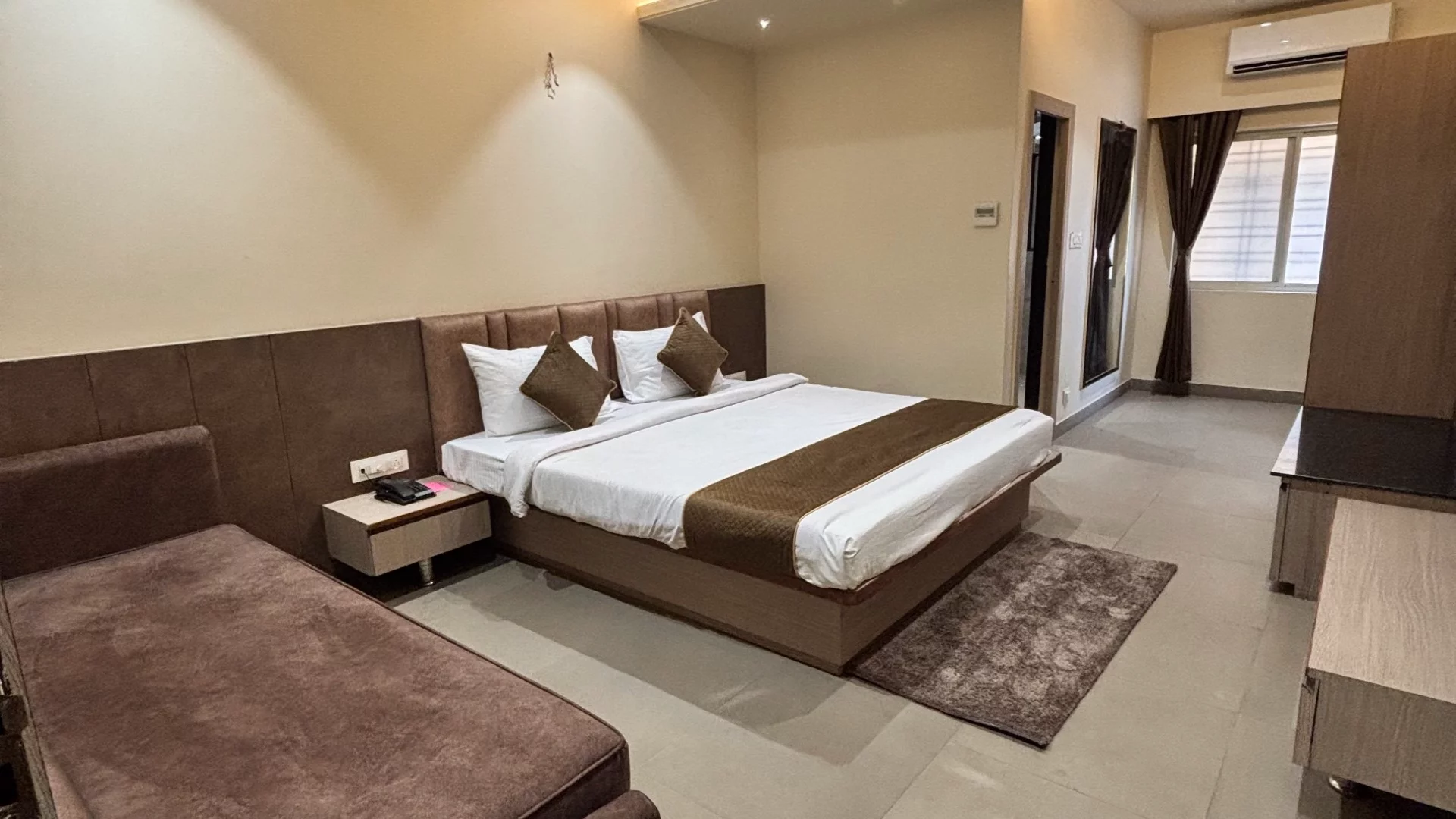 Royal Heritage Inn